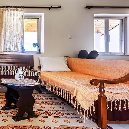 Дом отдыха Grandma's House Mani