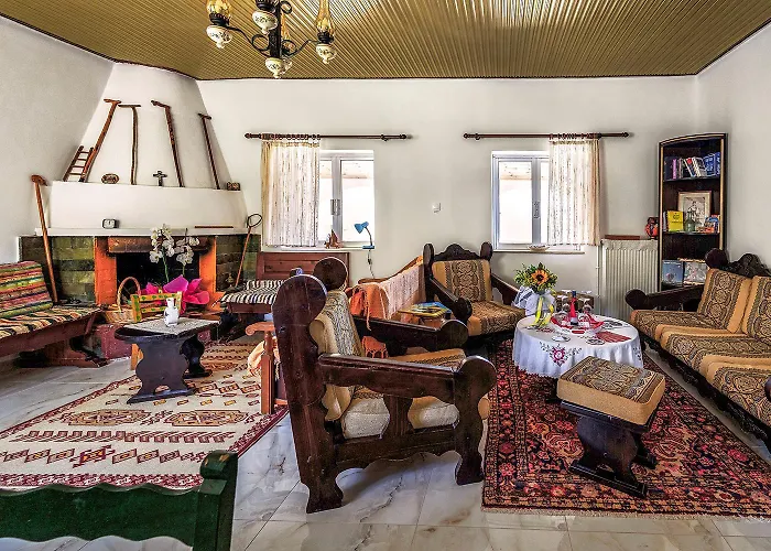 Grandma's House Mani