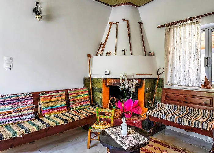 Grandma's House Mani * Platanos (Laconia)