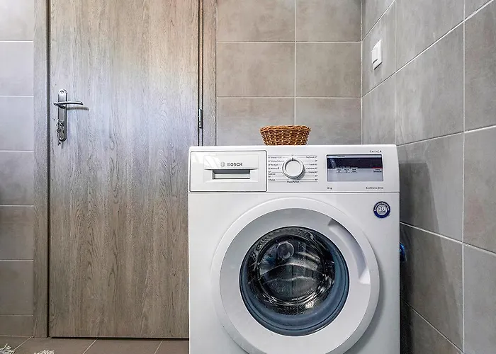 Grandma's House Mani *