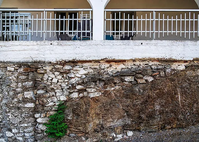 Grandma's House Mani